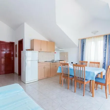 Ana & Bogdan - One Bedroom With Terrace And Sea View